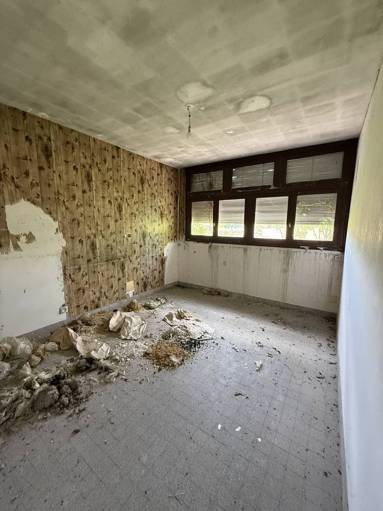 The bathroom before restoration